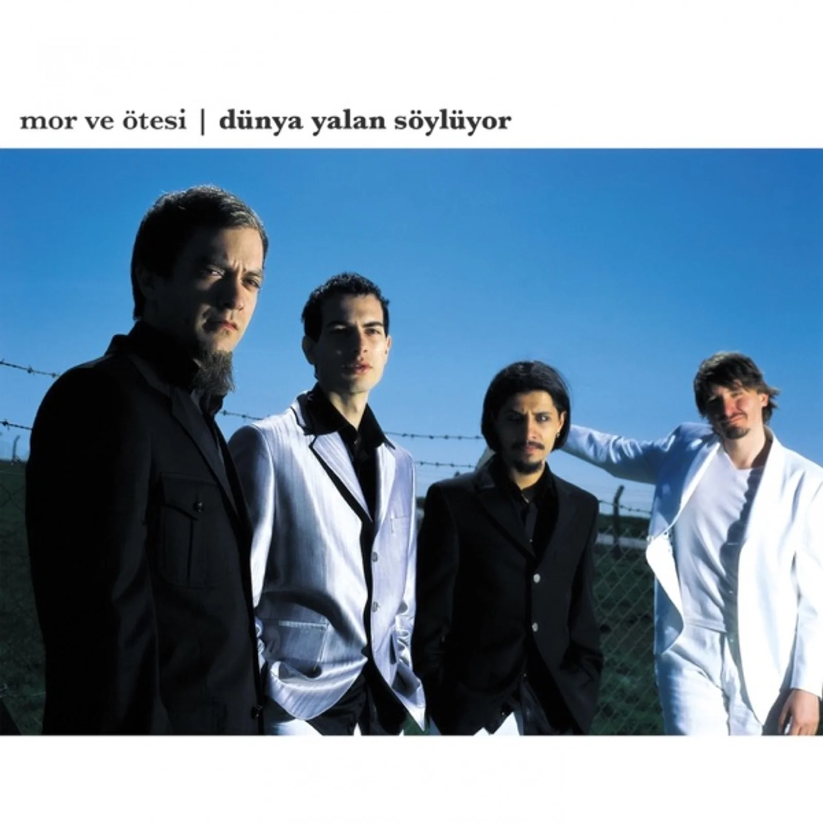 Dünya Yalan Söylüyor (2004)