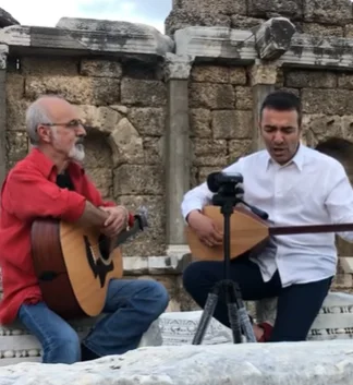 Ömür Duvarı (2020) cover