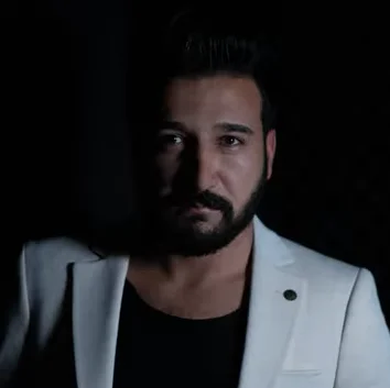 Kolay Sandım (2020)