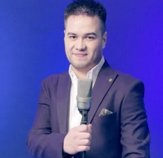 Üzme Sevenini (2020) cover