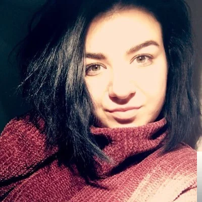Yakın Ama (2017)