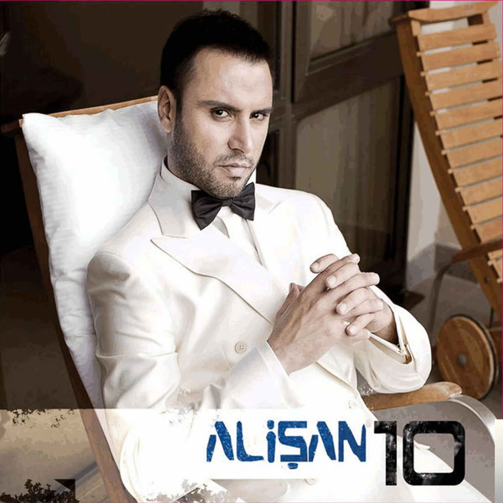 10 (2011)