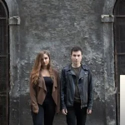 Kal Yanımda (2018)