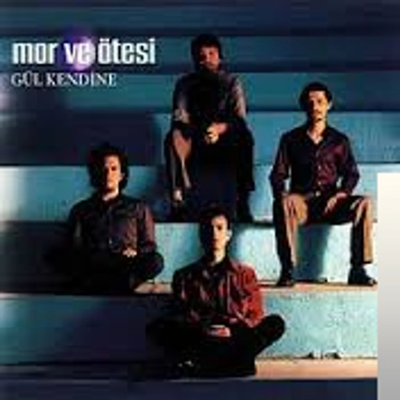 Mor Ve Ötesi - Bir