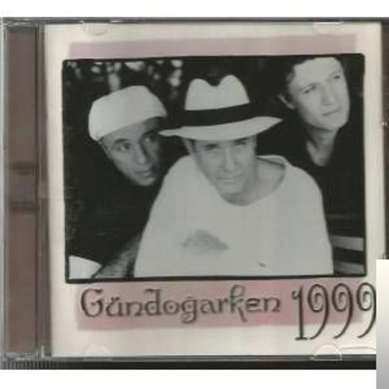 Grup Gündoğarken - Nafile Dünya