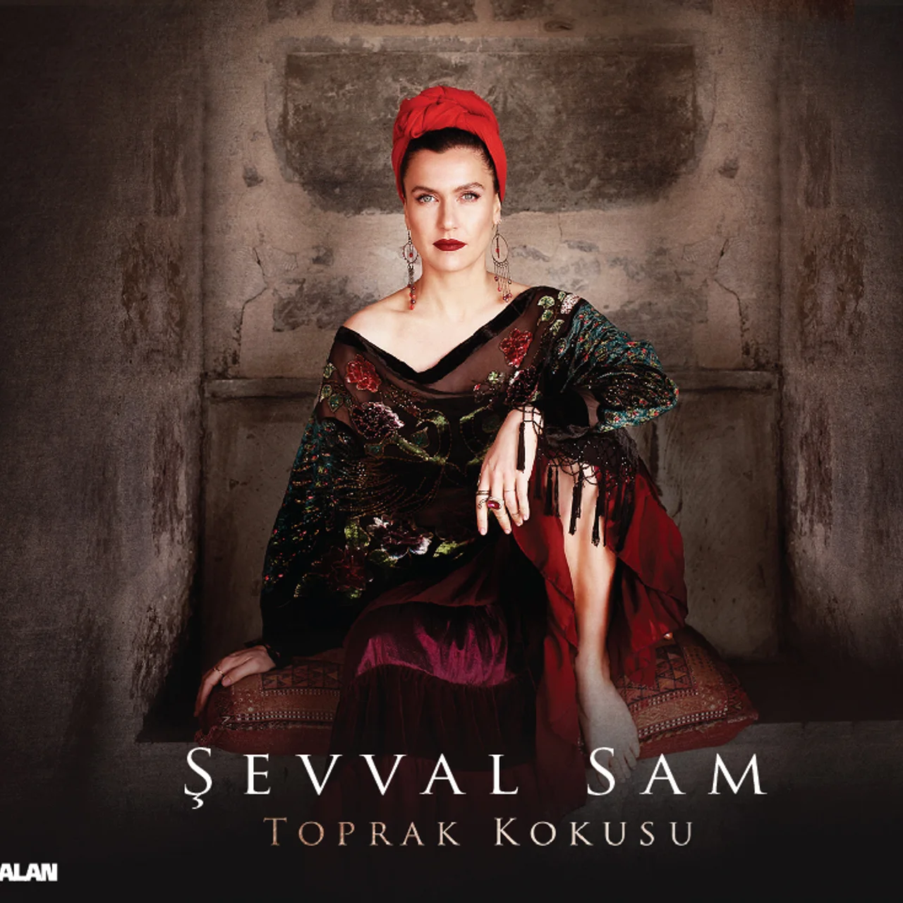 Şevval Sam - Diz Dize