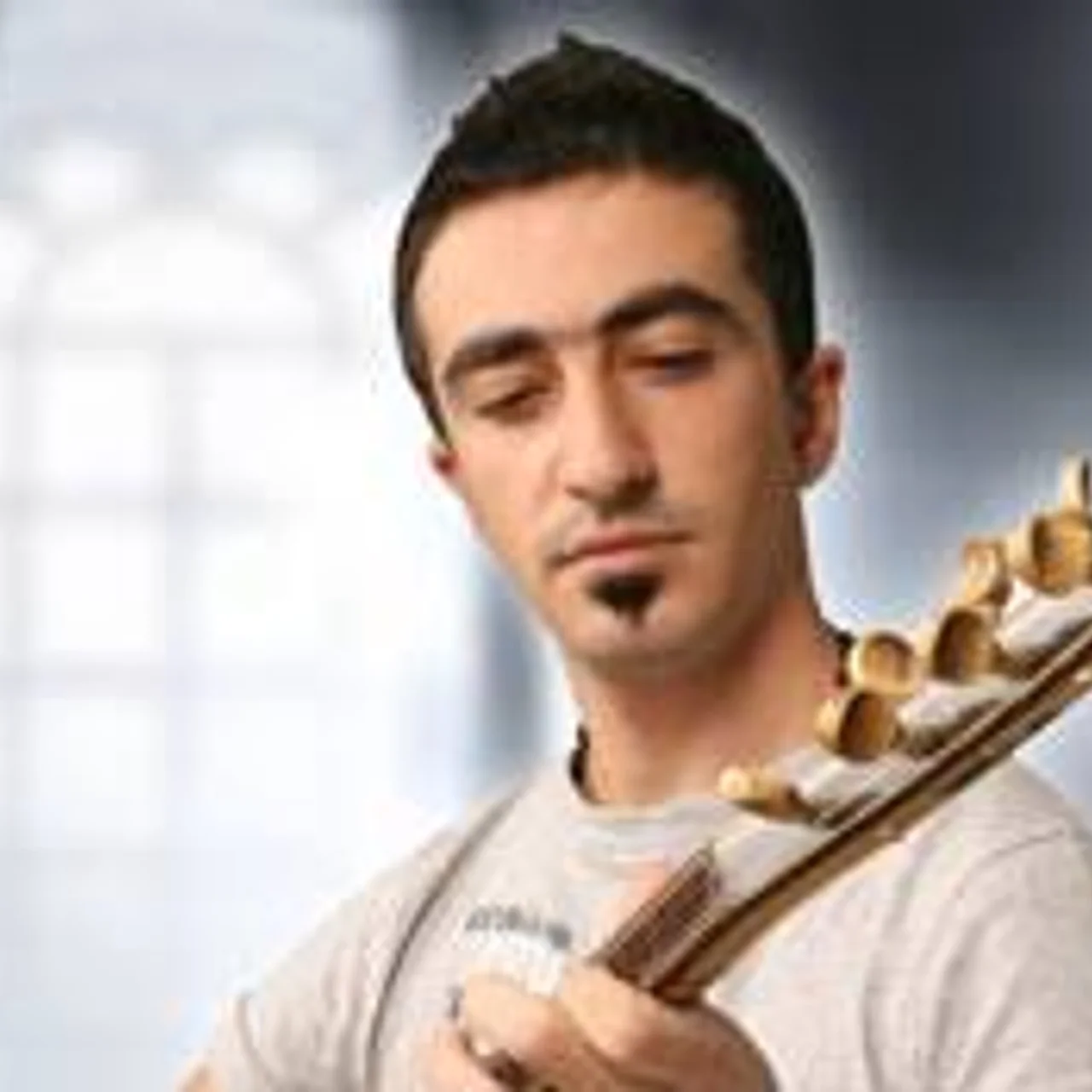 Numan Hadi - Ela Gözlüm