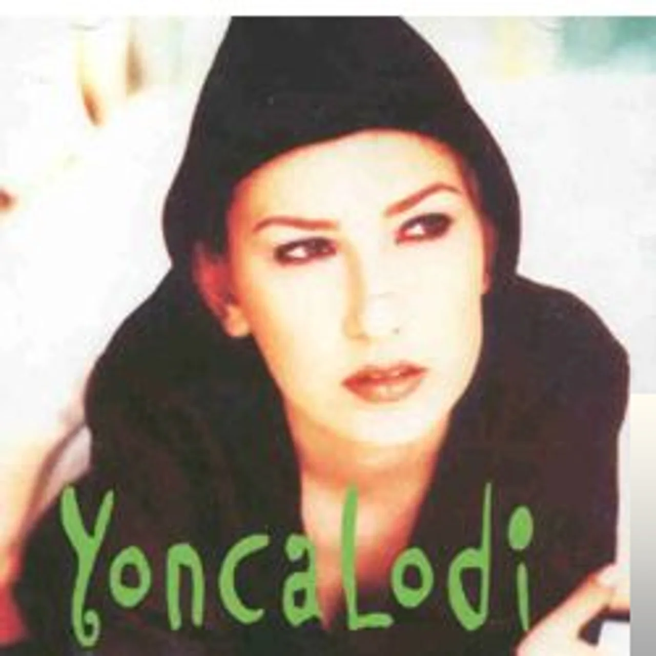 Yonca Lodi - Aşk Layık Olanda Kalmalı