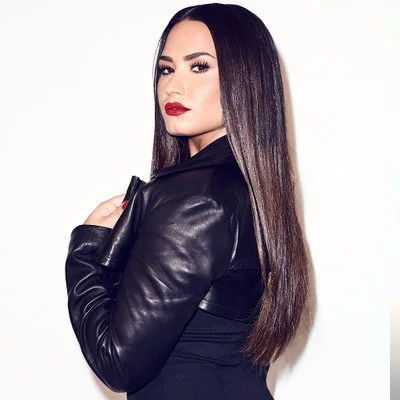 Demi Lovato - Skyscraper