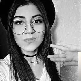 Özlem Ancak - Sen Kimseyi Sevemezsin
