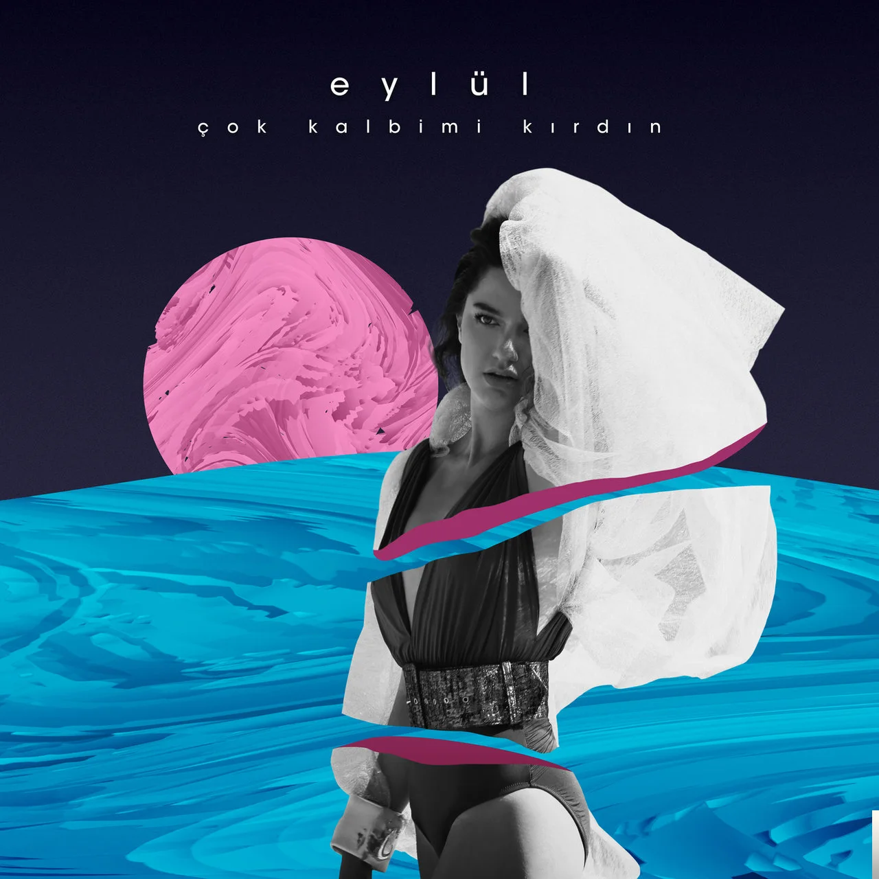Eylül - Çok Kalbimi Kırdın