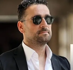 Ümit Yaşar - feat Mustafa Yavuz-Ben Doğarken Ağlamışım