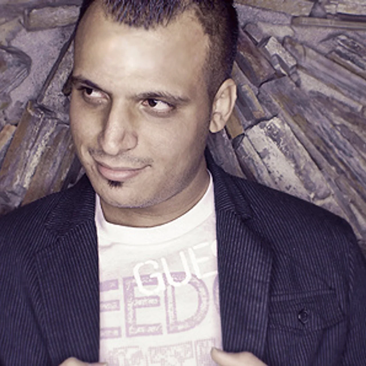 Amir Yeganeh - Hess (DeeJay Ramin Funky 6o8 Remix)