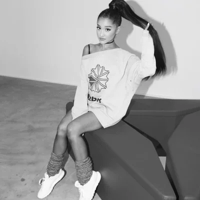 Ariana Grande - feat Victoria Monet-Monopoly