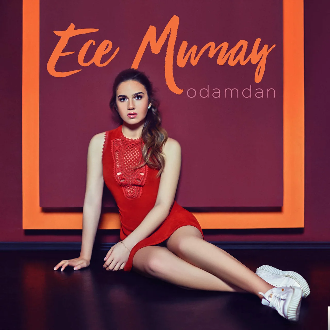 Ece Mumay - Bir Vedayla Bir Ömür