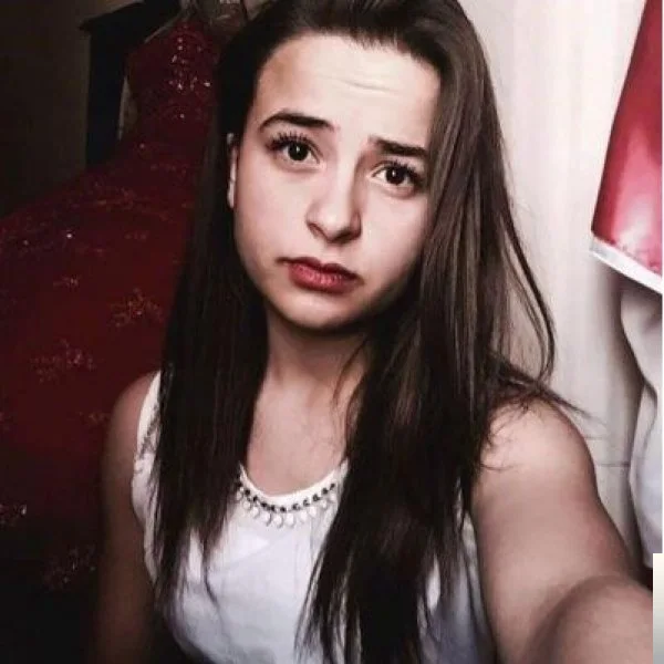 Berna Karagözoğlu - Vazgeç Gönül