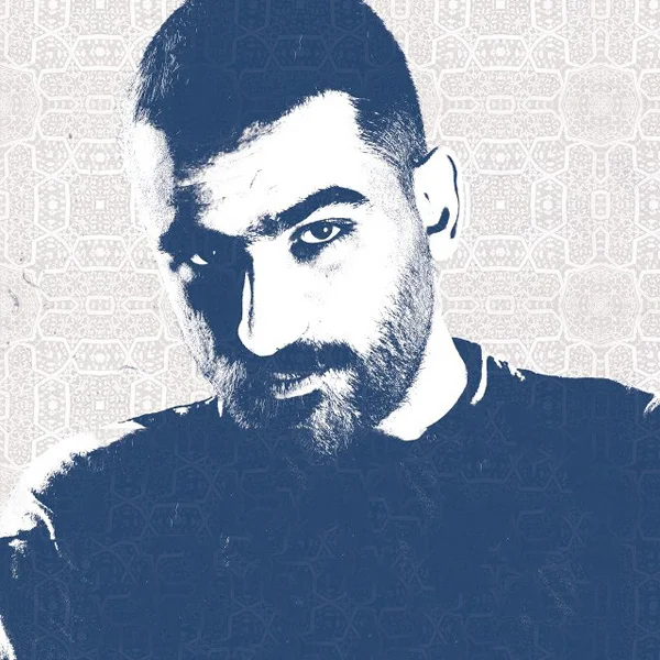 Hichkas, Roya Arab, Dariush Sarbaz - Mooye Parishoon