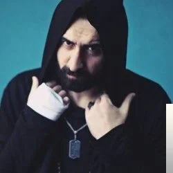 Kahraman Deniz - Garezi Var