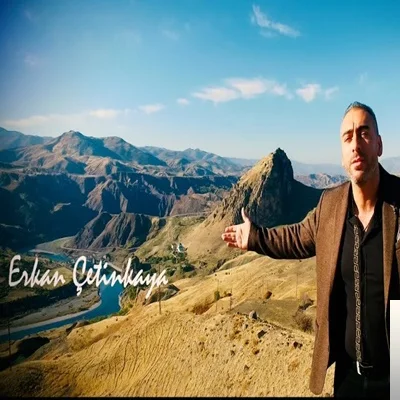 Erkan Çetinkaya - Yola Bakın Belki Gelen Babam