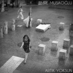 Emre Musaoğlu - Ayçiçekleri Açmış Mezarında