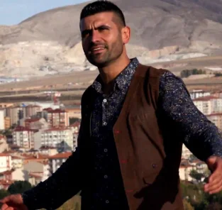 Tahsin Fahri Şahin - Ne Mutlu Türküm Diyene