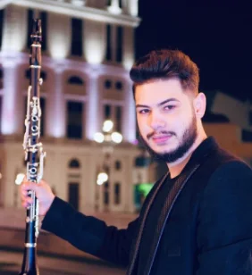 Abdi Ahmedov - Basimda Altin Tacım