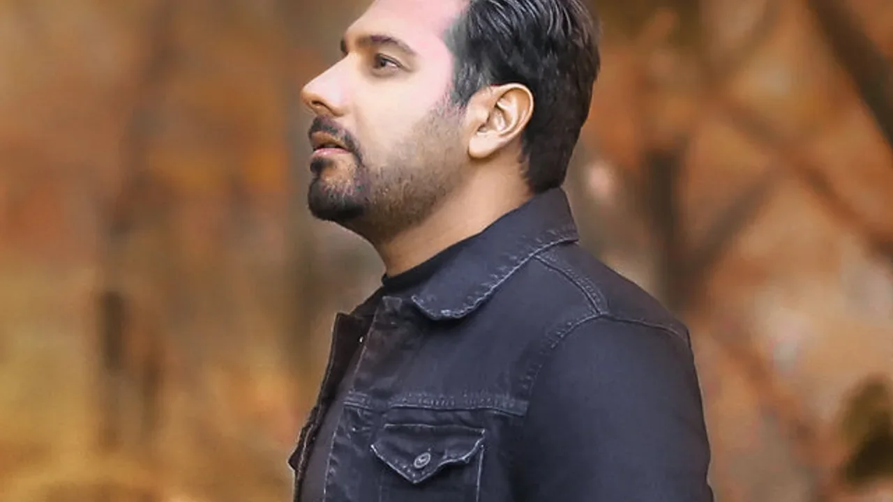 Ehsan Khajehamiri - Ghalbe Saati (Live)