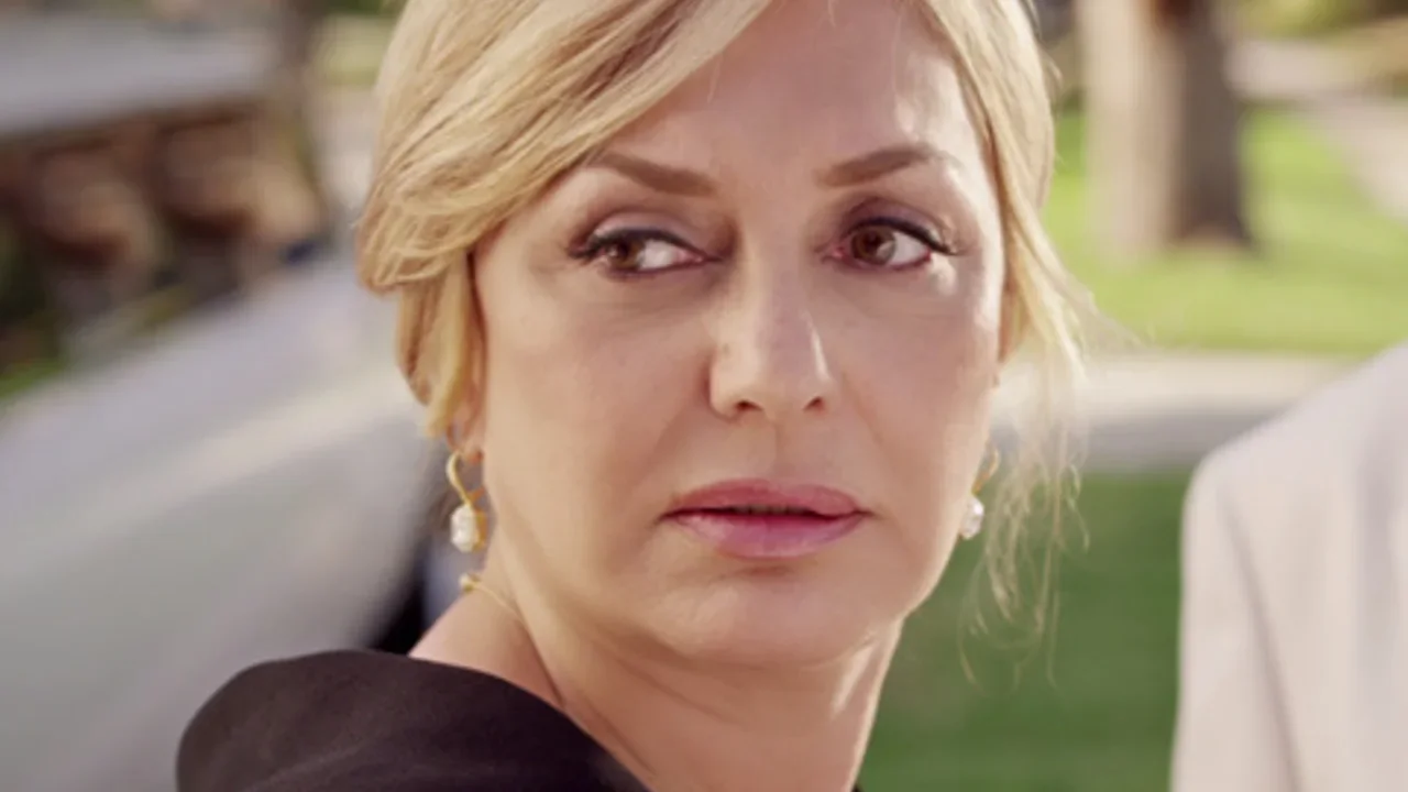 Googoosh - Nagoo Bedroud