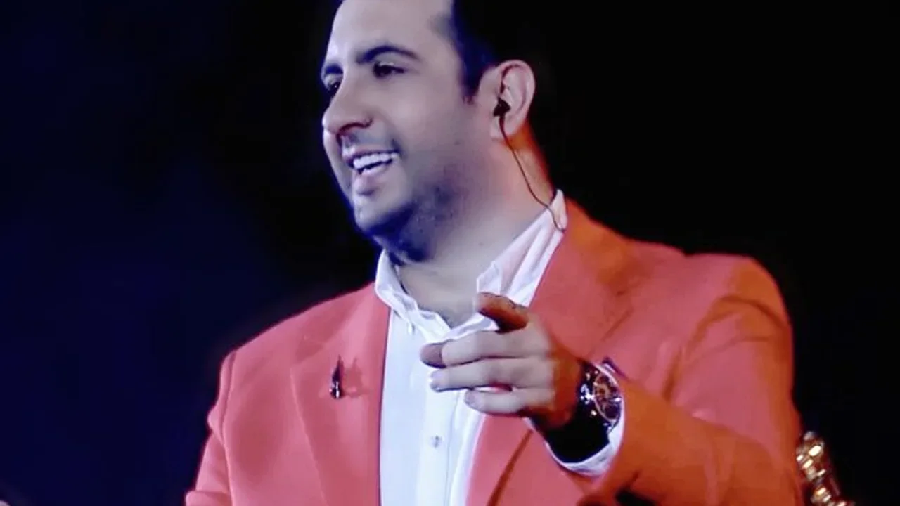 Omid Hajili - Parizad (Live)