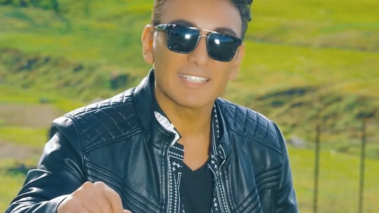 Shadmehr Aghili - Vaghti Ke Bad Misham