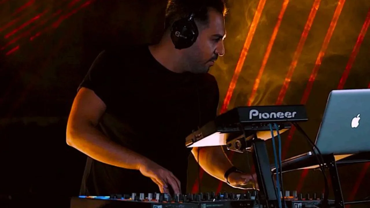 DJ Pooria - Funky Drop Live (Episode 3)