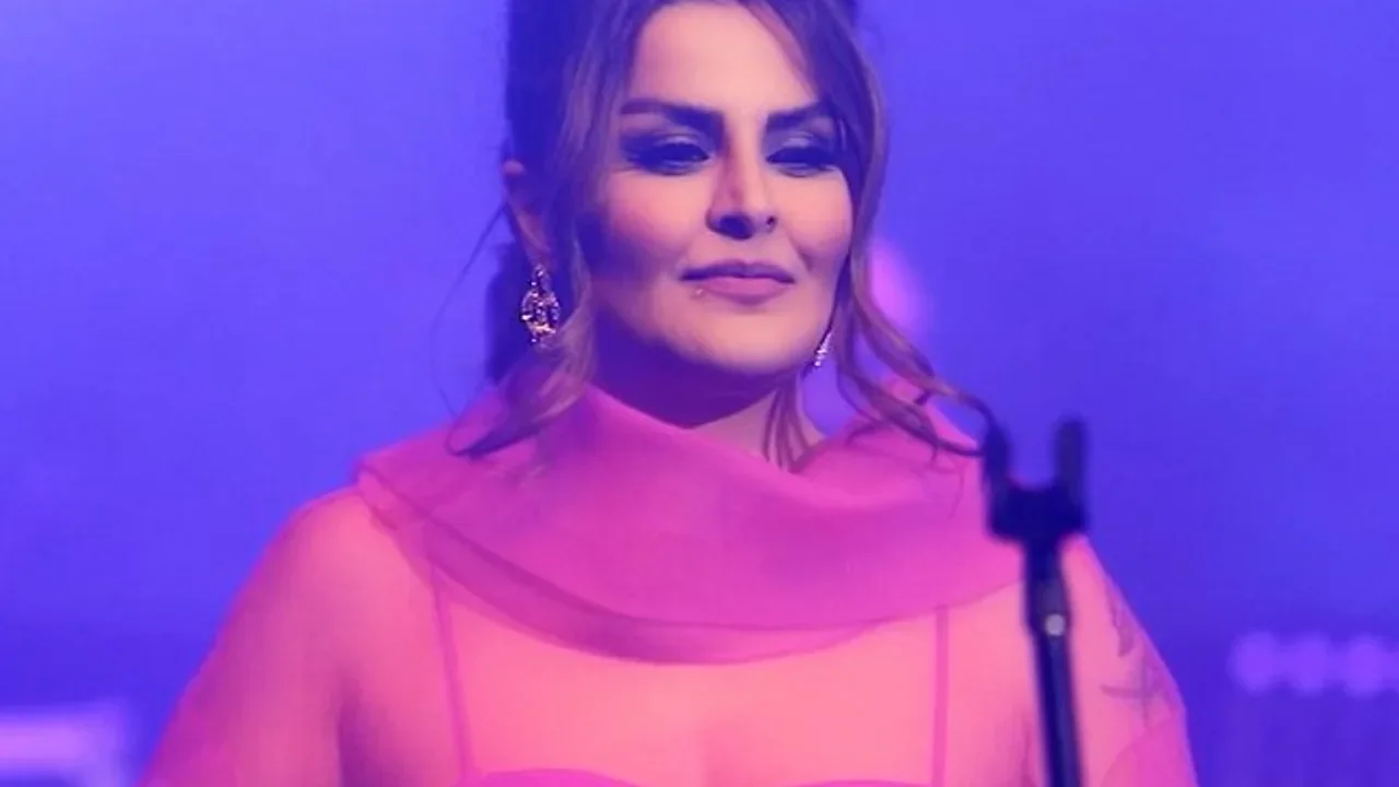 Sahar - Che Haliye (Live in Istanbul)