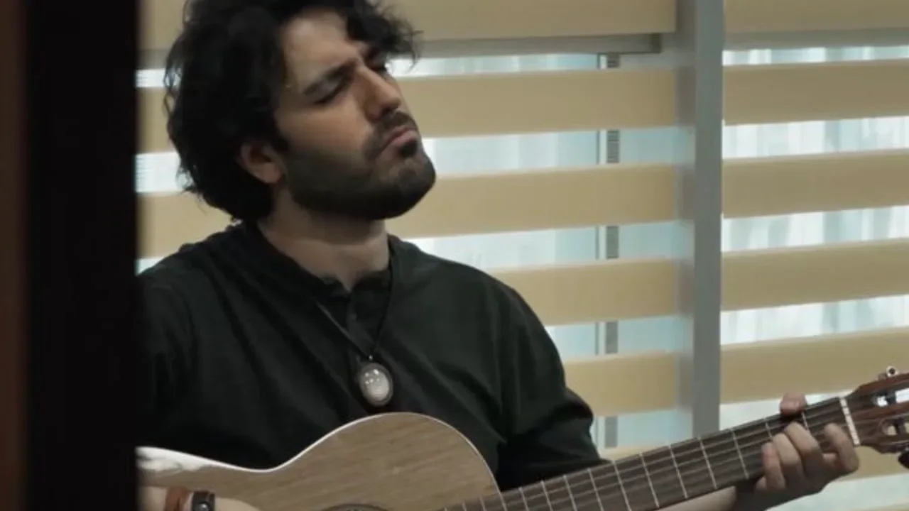 Kaveh Afagh - Rafighe Man Bash