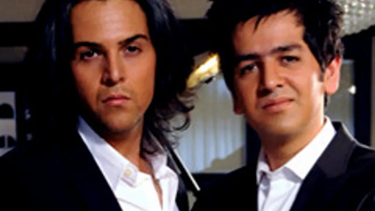 Hamid Talebzadeh - Age Ye Ashegh (Ft Emad Talebzadeh)
