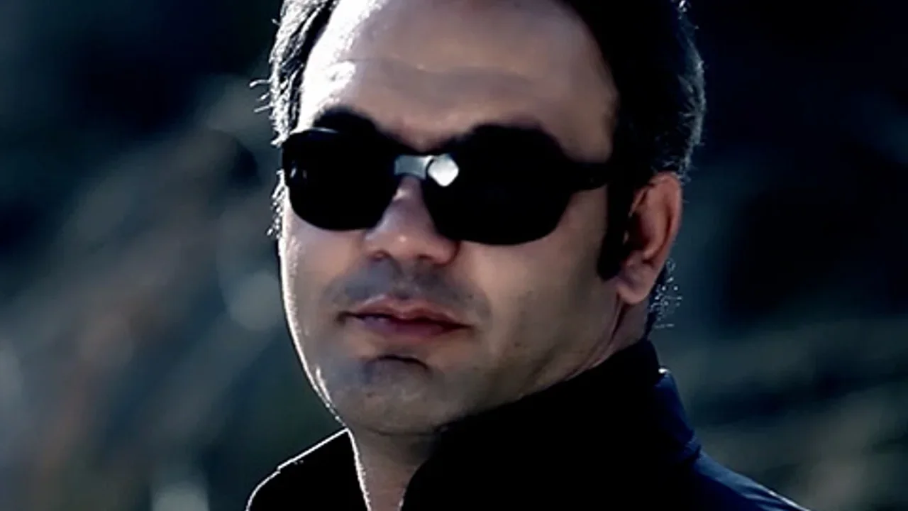 Arsalan Mahmoudi - Zibaie Man