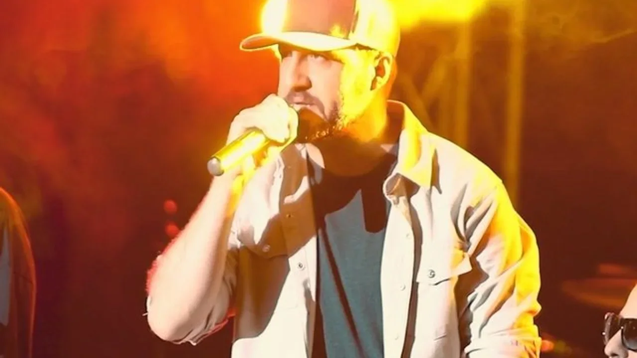 Rastaak - Behtarin Haale Jahan (Live)