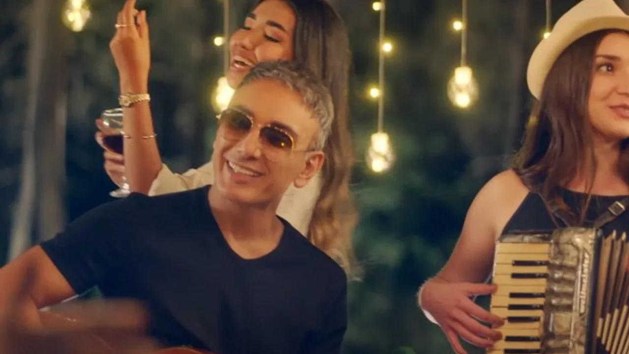 Shadmehr Aghili - Daste Man Nist