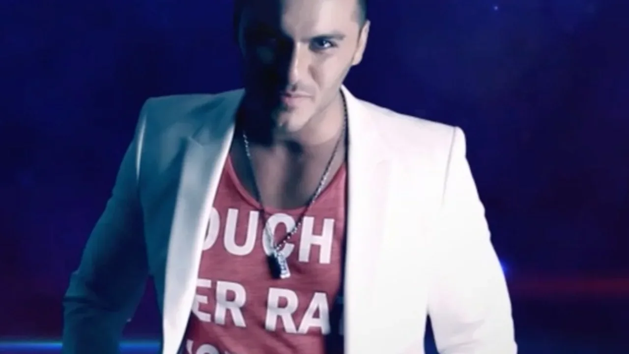 Armin 2AFM - Mesle To Hich Jayi Nadidam