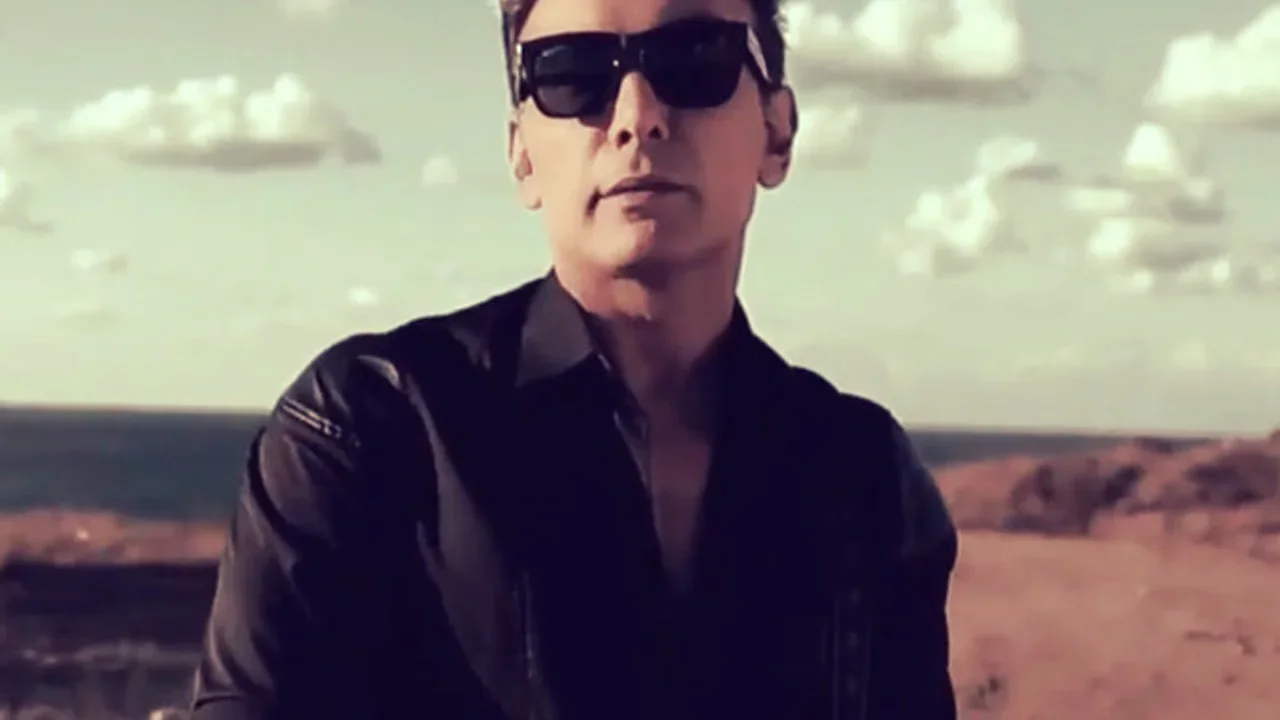 Shadmehr Aghili - Tajrobeh Kon (Your Version)