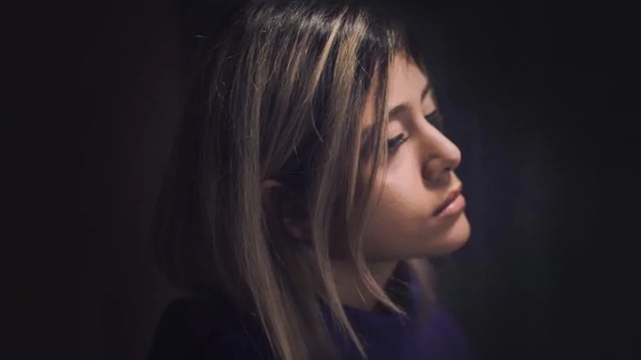Emma - Az Pisham Naro