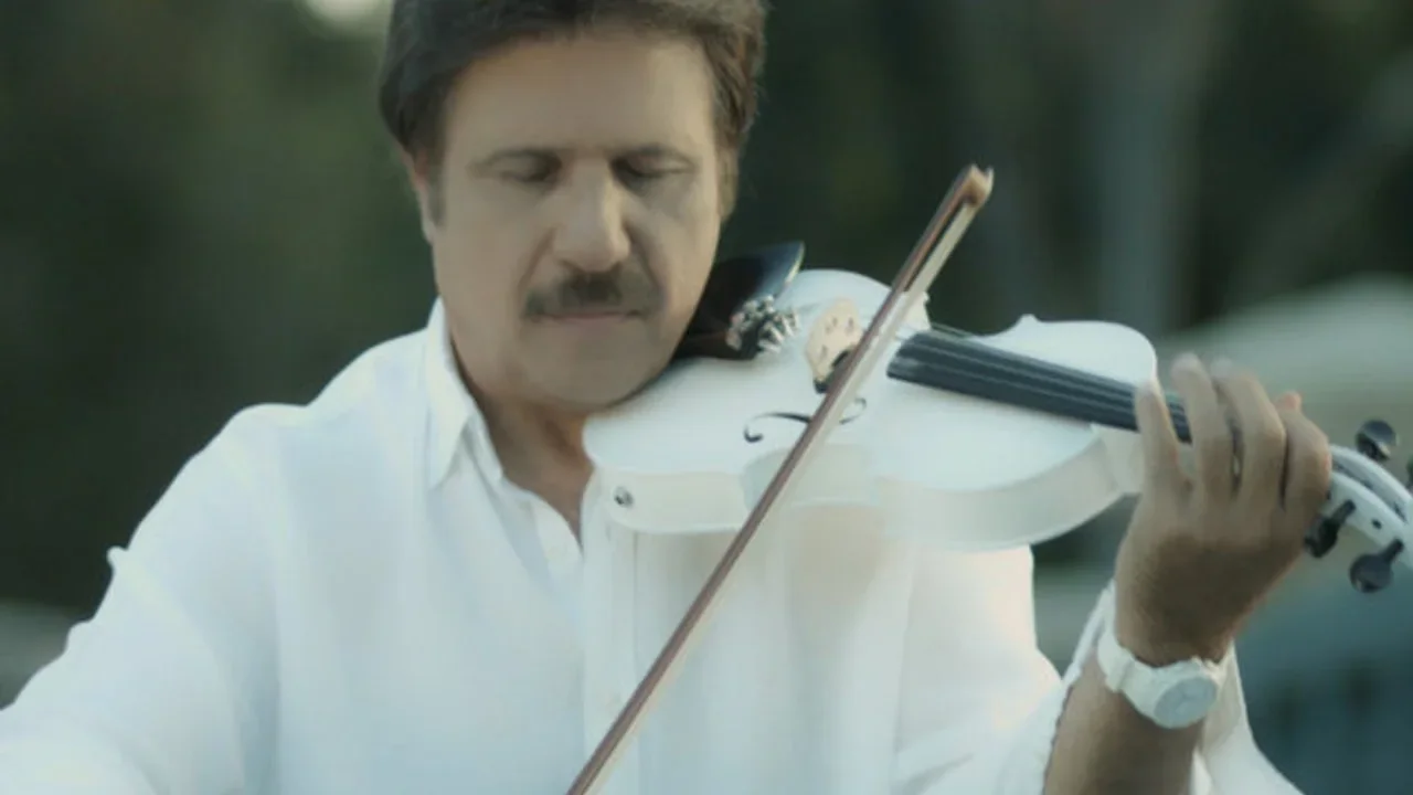 Bijan Mortazavi - Gelayeh