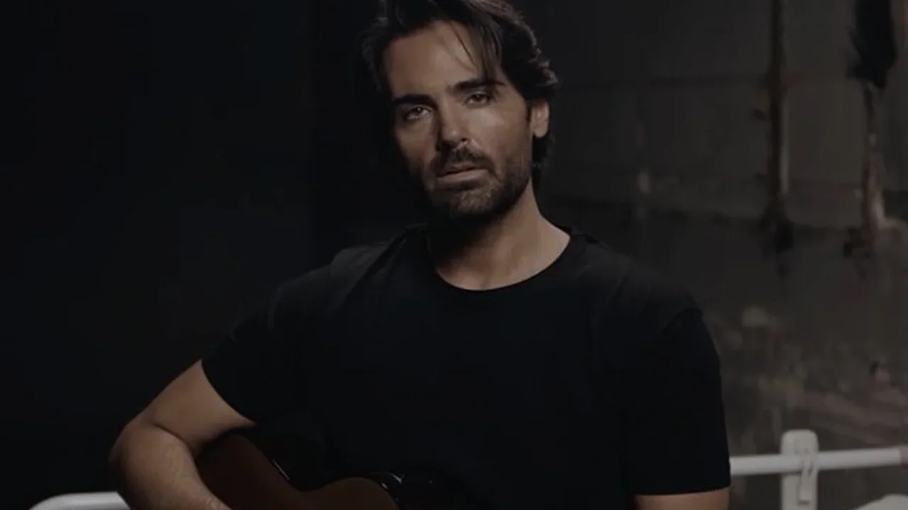 Sohrab Pakzad - Migiram Daste Toro