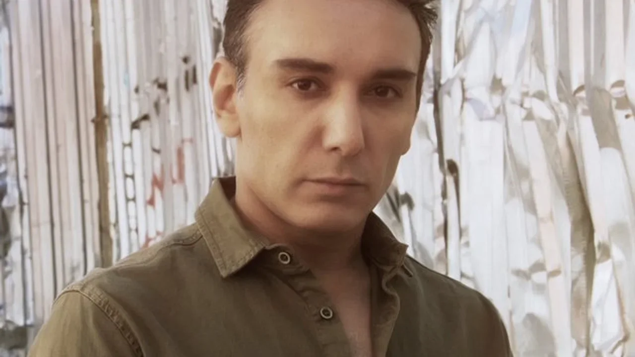 Shadmehr Aghili - Vares