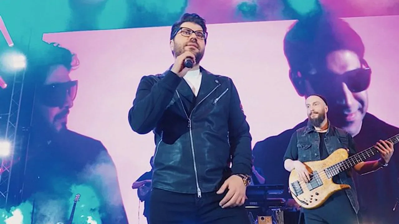 Hamed Homayoun - Medley (Live in Concert)