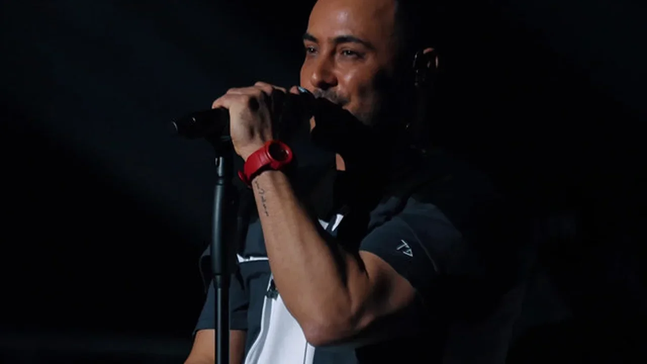 Naser Zeynali - Jangale Moohat (Live)