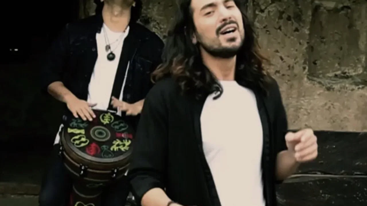Amirabbas Golab - Gooneh